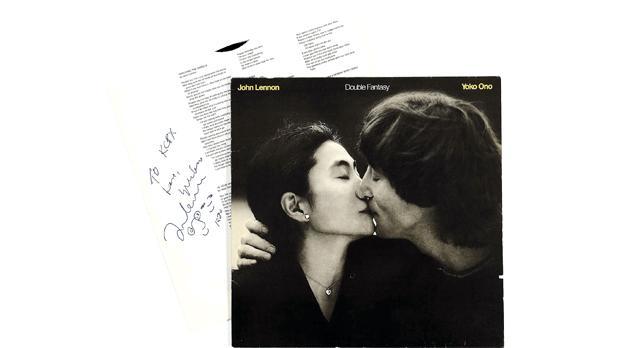 Jedna z najdroższych płyt winylowych na świecie – „Double Fantasy” z autografem Johna Lennona